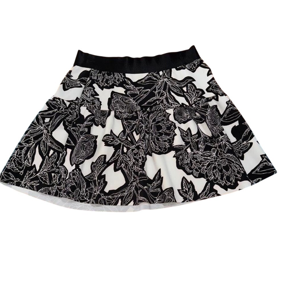 Express Black White Floral Graphic‎ Mini Skater Skirt Small Elastic Waist
